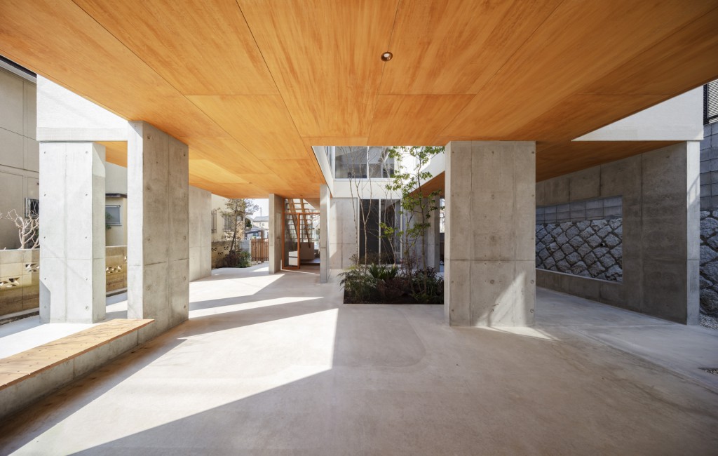 2019_後天性高床住居 | DOG | architects office